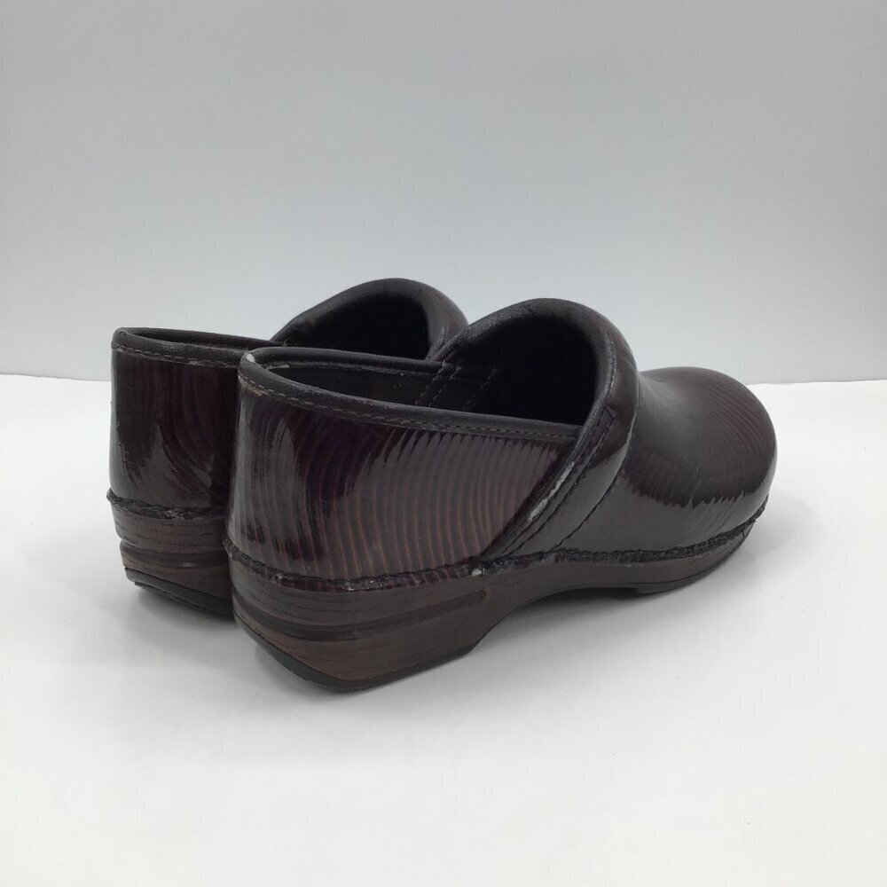 Women's 41 Dansko Clogs Faux Woodgrain Finish Professional Nursing Brown 10.5-11 - Picture 9 of 14